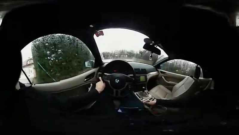 ویدیوی 360 درجه vr - راننده پریشان در تصادف رانندگی تصادف اول شخص راننده (حواس پ