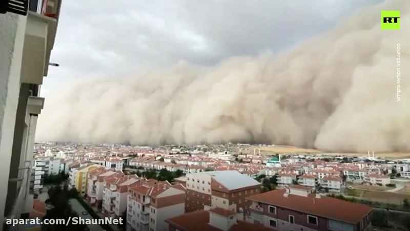 بدترین حادثه زیست محیطی در ترکیه طوفان شن پایتخت آنکارا را فراگرفت